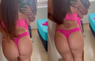Bela Loirinha Implorando por um Oral da Amiga – Onlyfans Packs
