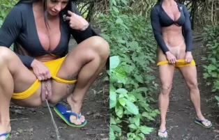 Pâmella Makup Soltando uma Mijada Safada – Erome Pornô