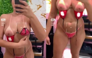 Biquíni de Fita Deixa Marquinha Bem Visível em Cathotwife – Porn Onlyfans