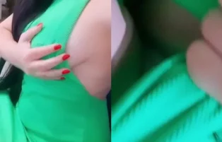 Em Público e Sem Calcinha, Cathotwife Arrisca Mostrar a Buceta – Xvideos Onlyfans