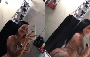 Rosaa_Mariaa01 Morena se Admira Pelada no Espelho – Porno Onlyfans