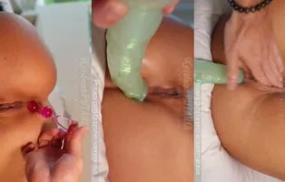 Sarah Caus com Consolo no Cu Gozando e Esguichando – Xvideos Caseiro